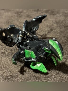 Bakugan Darkus Rubinoid 750G